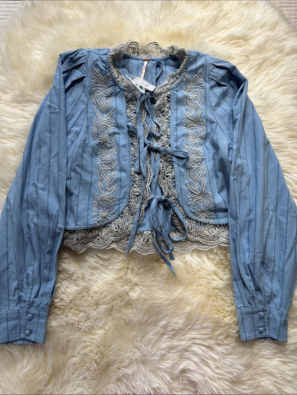 Free People Bali Jude Top Pale Blue Embroidered Lace Tie-Front Blouse - Picture 1 of 10